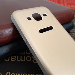 قاب گوشی موبایل SAMSUNG J5 2015 برند ROCK مدل بامپر ژله ای پشت آلومینیومی رنگ طلایی