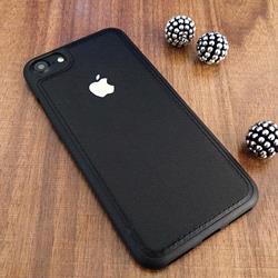 قاب گوشی آیفون iPhone 8 مدل پشت چرم طرح دور دوخت رنگ مشکی