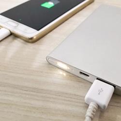 پاور بانک برند شیائومی مدل mi 2 ظرفیت 5000 میلی آمپر ساعت
